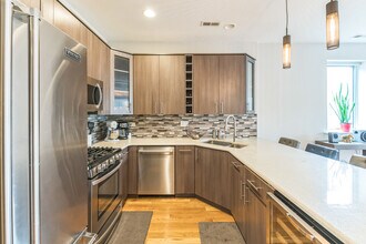 4303 N Kenmore Ave in Chicago, IL - Building Photo - Building Photo