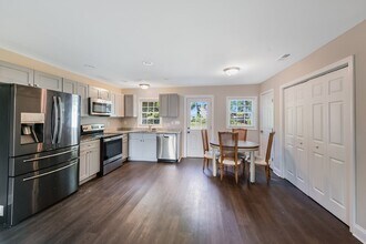912 Joyner St in Clayton, NC - Building Photo - Building Photo