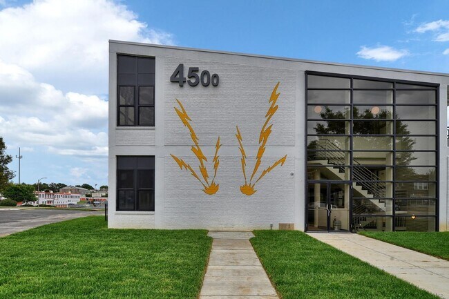 4500 S Kings Highway Blvd in St. Louis, MO - Building Photo - Building Photo