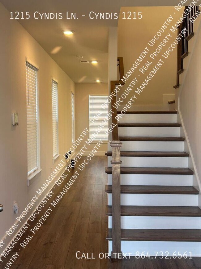 1215 Cyndis Ln in Greer, SC - Building Photo - Building Photo