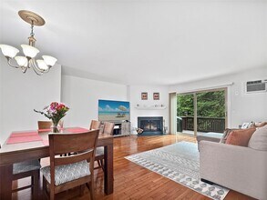 1806 Village Dr in Brewster, NY - Building Photo - Building Photo