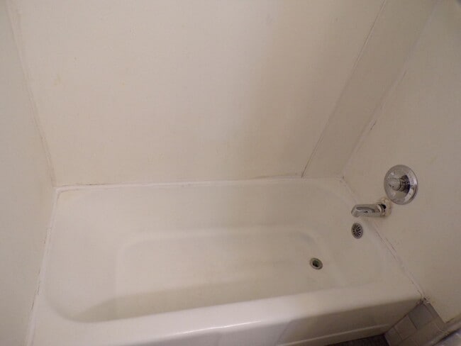 2319 NW Bell Ave in Lawton, OK - Building Photo - Building Photo