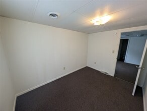 1023 Cascade St in Erie, PA - Building Photo - Building Photo