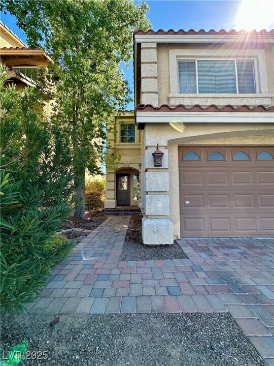 8434 Summers Ranch Ct in Las Vegas, NV - Building Photo