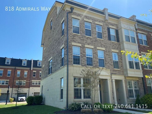 818 Admirals Way in Oxon Hill, MD - Building Photo - Building Photo