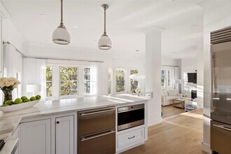 65 Old Boathouse Lane S in Hampton Bays, NY - Building Photo - Building Photo