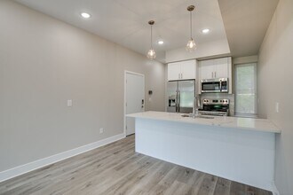 2015 N College Ave in Philadelphia, PA - Building Photo - Building Photo