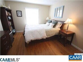 2422 Barracks Pl in Charlottesville, VA - Building Photo - Building Photo