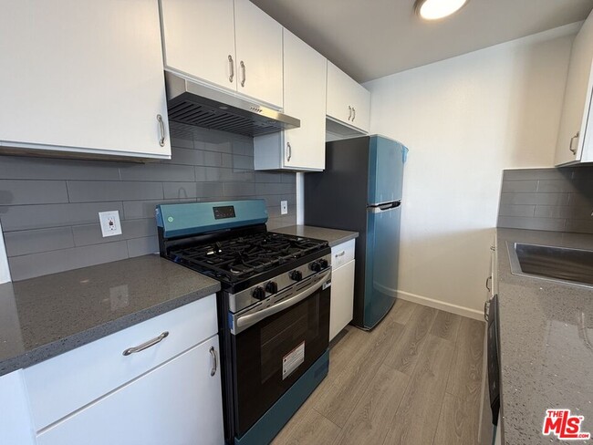 1531 N Detroit St in Los Angeles, CA - Building Photo - Building Photo