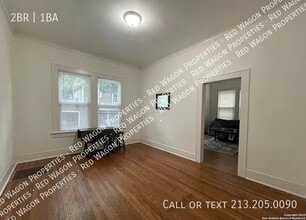 415 W Mistletoe Ave in San Antonio, TX - Building Photo - Building Photo