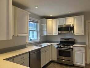 4 Harvard Rd in Belmont, MA - Building Photo - Building Photo