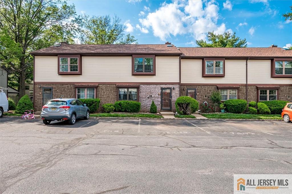 7402 Hana Rd in Edison, NJ - Building Photo