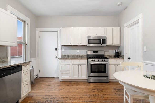 635 Dorchester Ave in Boston, MA - Building Photo - Building Photo