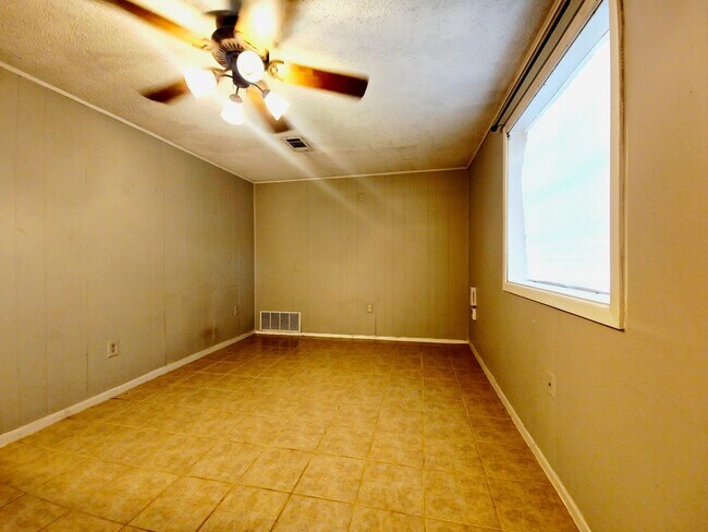 2306 30th St in Lubbock, TX - Building Photo - Building Photo