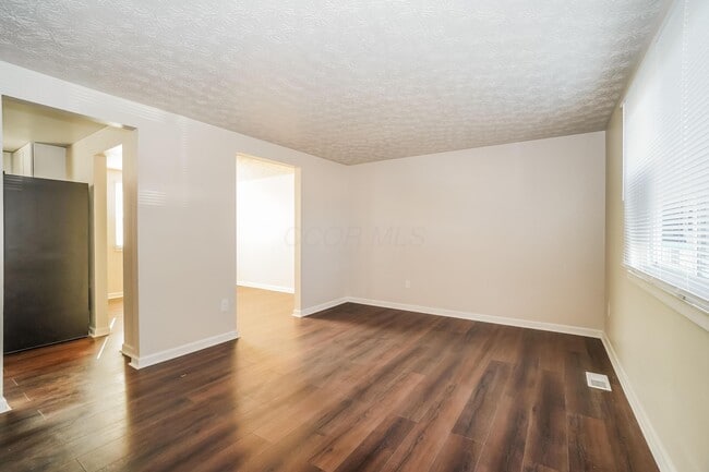 4005 Vermilion Ave in Groveport, OH - Building Photo - Building Photo