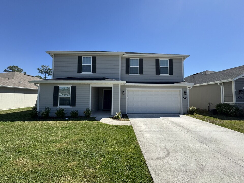 2518 Coneflower Ln in Green Cove Springs, FL - Foto de edificio