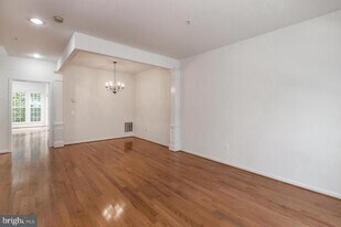 13953 Lullaby Rd in Germantown, MD - Building Photo