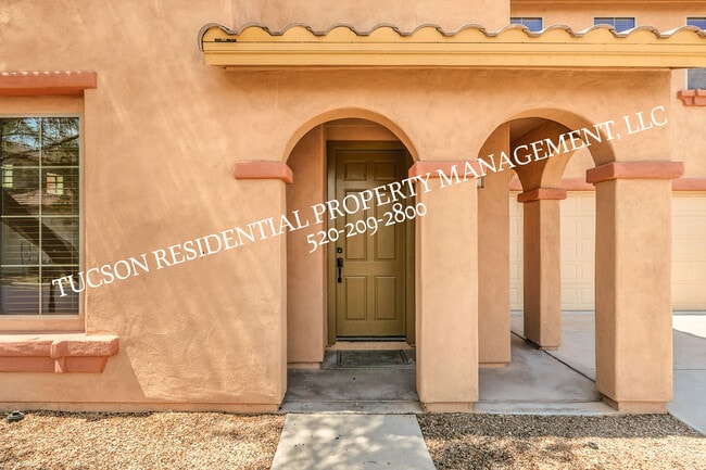 814 West Camino Curvitas in Sahuarita, AZ - Building Photo - Building Photo