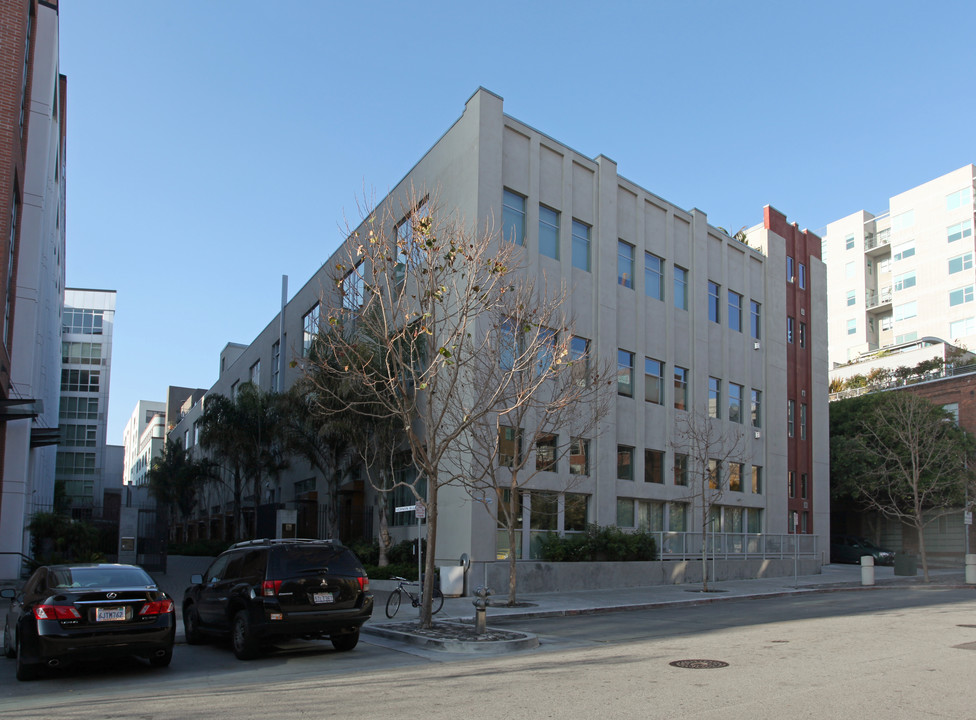 1 Federal St in San Francisco, CA - Building Photo