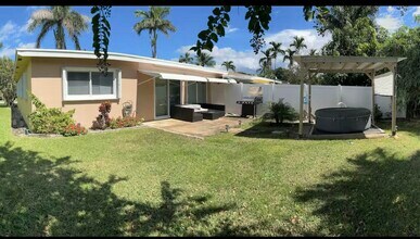 2632 NE 27th Ct in Lighthouse Point, FL - Building Photo - Building Photo