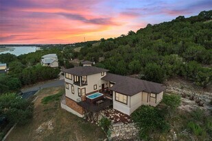 21803 Briarcliff Dr in Briarcliff, TX - Building Photo