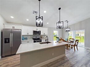 9410 101st Ct in Vero Beach, FL - Building Photo - Building Photo