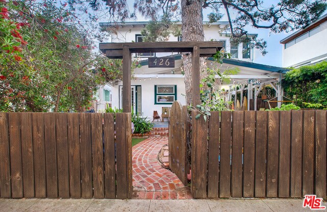 426 Rialto Ave-Unit -A in Los Angeles, CA - Building Photo - Building Photo