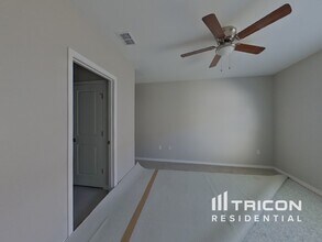 226 Amber Way in Kissimmee, FL - Building Photo - Building Photo