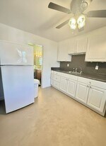 30 Cedar St in Amityville, NY - Building Photo