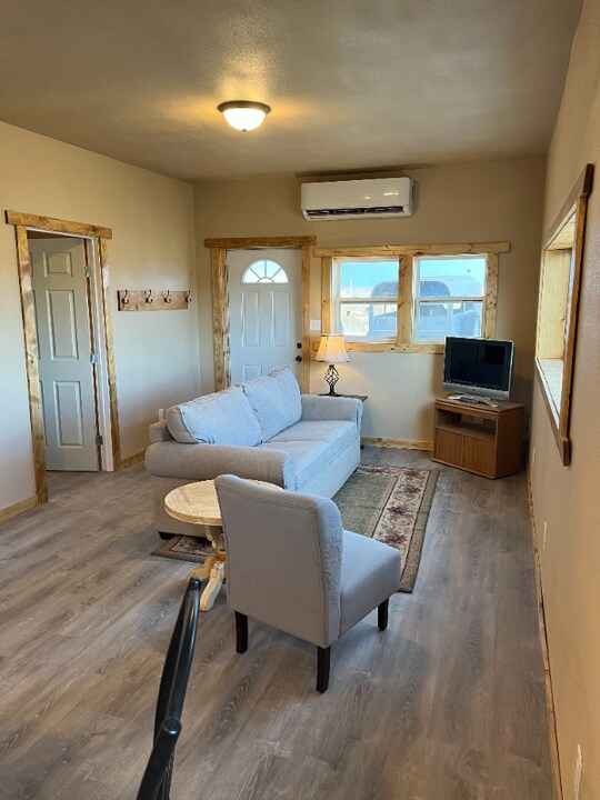 540 E Darby Rd in Dexter, NM - Building Photo