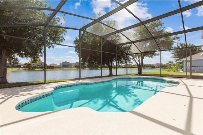 2119 Windcrest Lake Cir in Orlando, FL - Foto de edificio - Building Photo