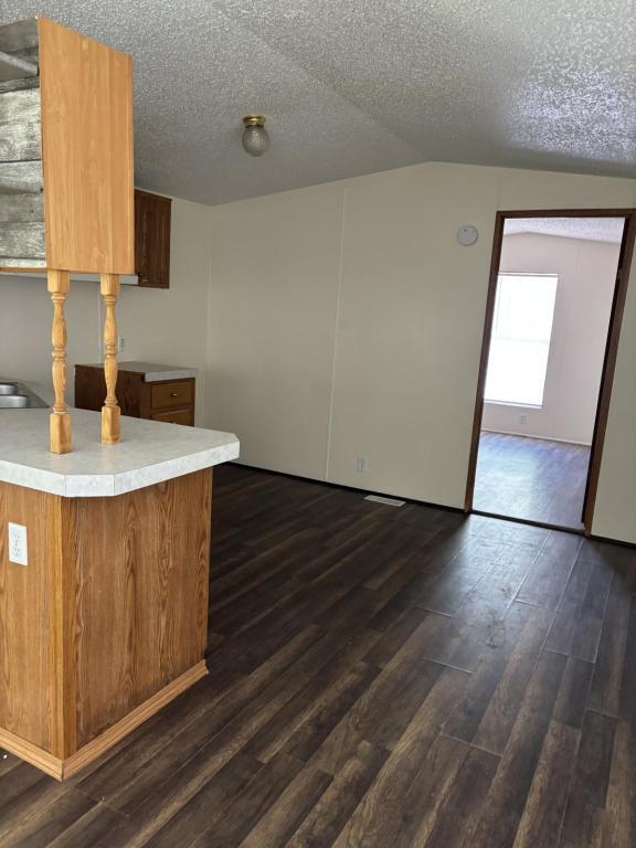 24054-2M-43 M-43 in Mattawan, MI - Building Photo - Building Photo