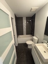 1411 Cook St in Victoria, BC - Building Photo - Building Photo