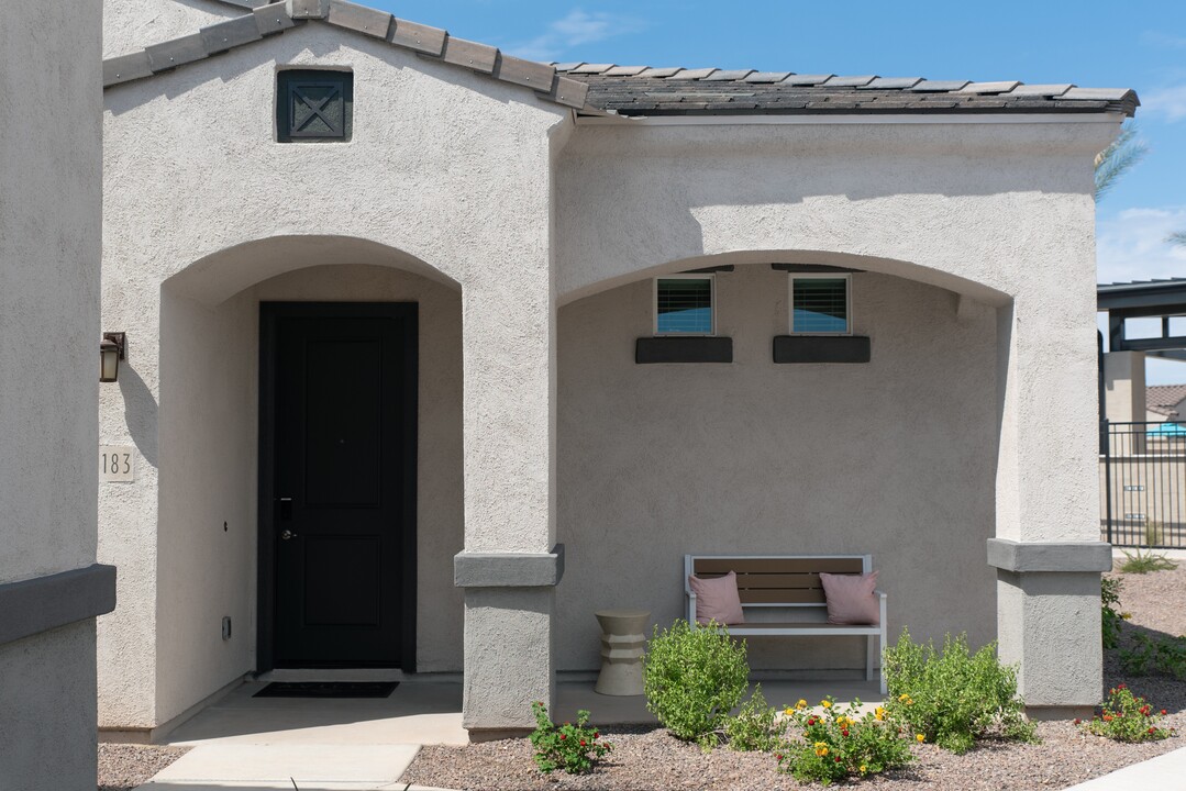 Avilla Grand in El Mirage, AZ - Building Photo