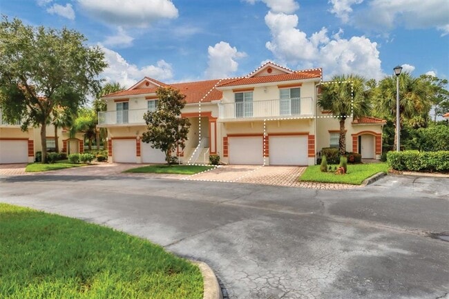 7269 Fountain Palm Cir in Bradenton, FL - Building Photo - Building Photo