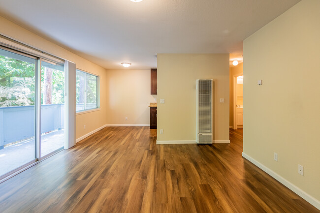 Casa Sierra in Walnut Creek, CA - Building Photo - Interior Photo