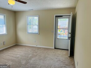 25 St Clair St in Newnan, GA - Building Photo - Building Photo