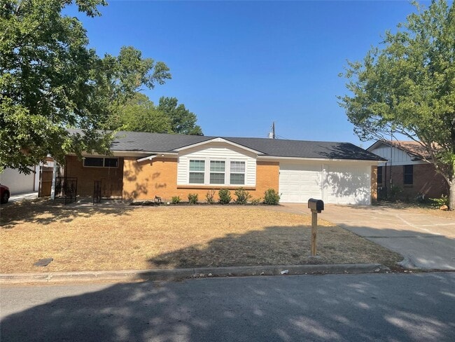 property at 1225 Norwood Dr