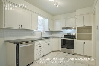 1417 NW 103rd St in Oklahoma City, OK - Foto de edificio - Building Photo