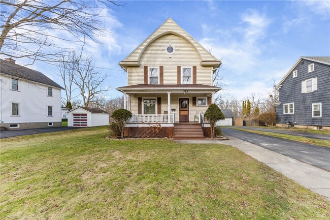 373 Genesee St in Avon, NY - Building Photo - Building Photo