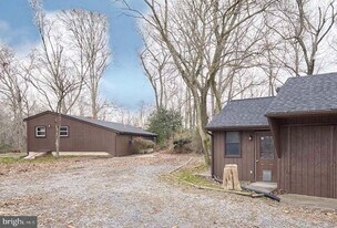 905 Main St in Sewell, NJ - Building Photo