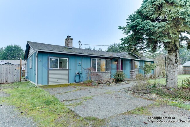 9516 Holly Dr in Everett, WA - Building Photo - Building Photo