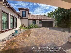 504 Mast Dr in Bradenton, FL - Foto de edificio - Building Photo