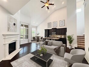 117 Beneteau Dr in Austin, TX - Building Photo - Building Photo