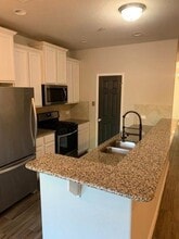 1310 Catalan Rd, Unit Unit 1 in Austin, TX - Building Photo - Building Photo