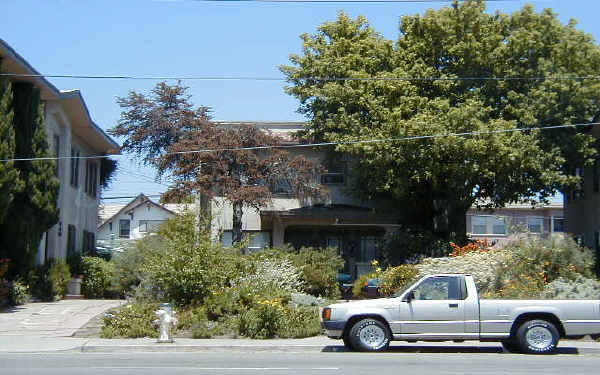 444 40th St in Oakland, CA - Building Photo - Building Photo