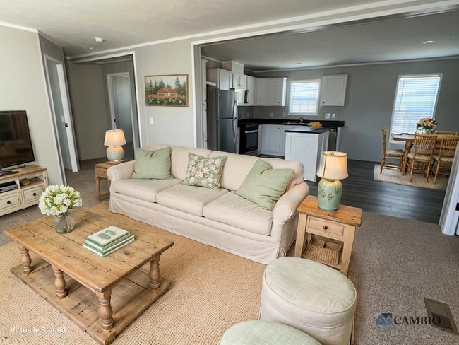 14566 Red Bud Trail N in Buchanan, MI - Building Photo - Building Photo