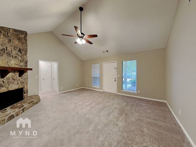 424 Streamview Ln in Stockbridge, GA - Building Photo - Building Photo