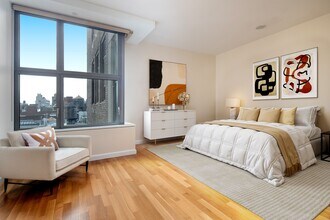 240 Park Ave S in New York, NY - Building Photo - Building Photo