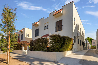 336 N Stanley Ave in Los Angeles, CA - Building Photo - Building Photo